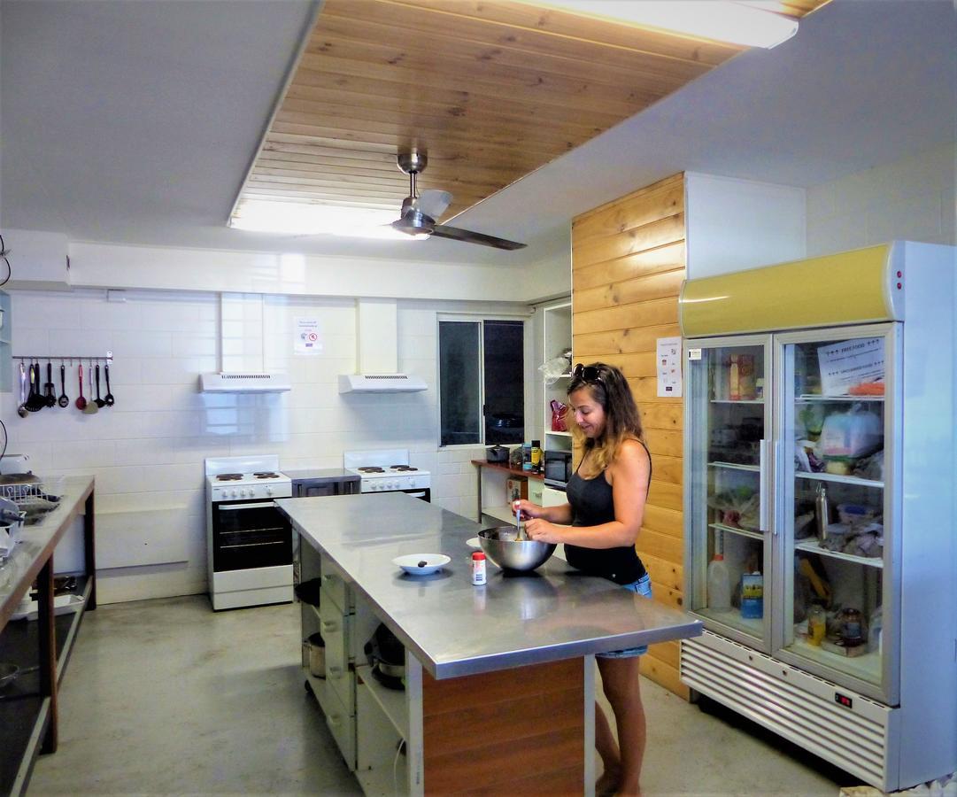 Foreign Exchange Accommodation-Beachside Townsville Kültér fotó